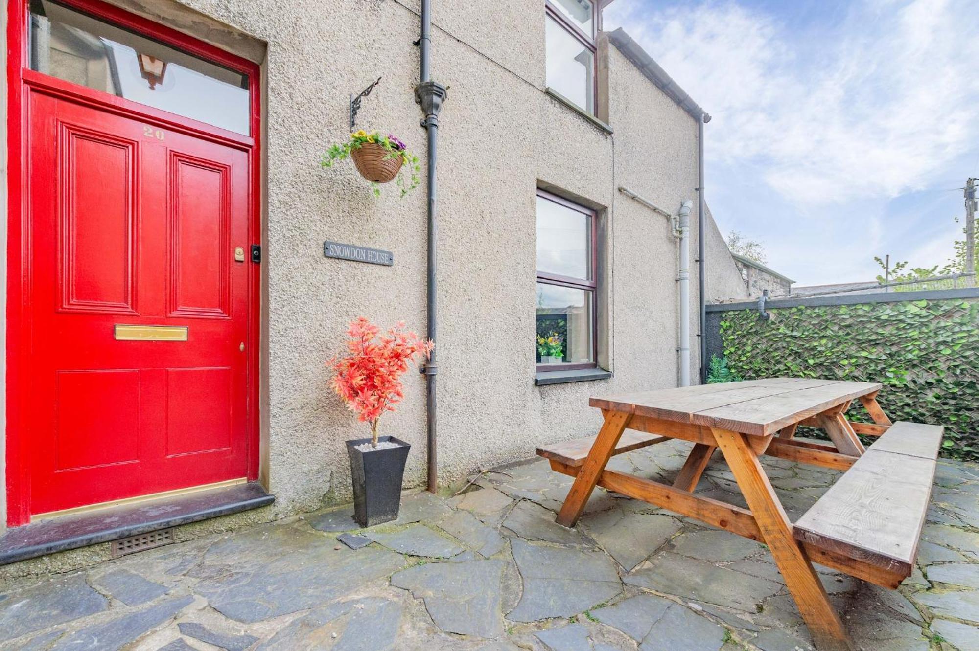 Snowdon House, 8 Bedrooms, Sleep 16, Close To Blackrock Sand Porthmadog Buitenkant foto